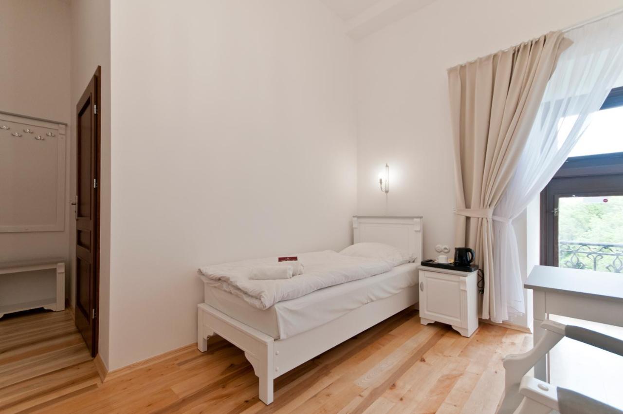 Hotel Moszna Zamek Esterno foto