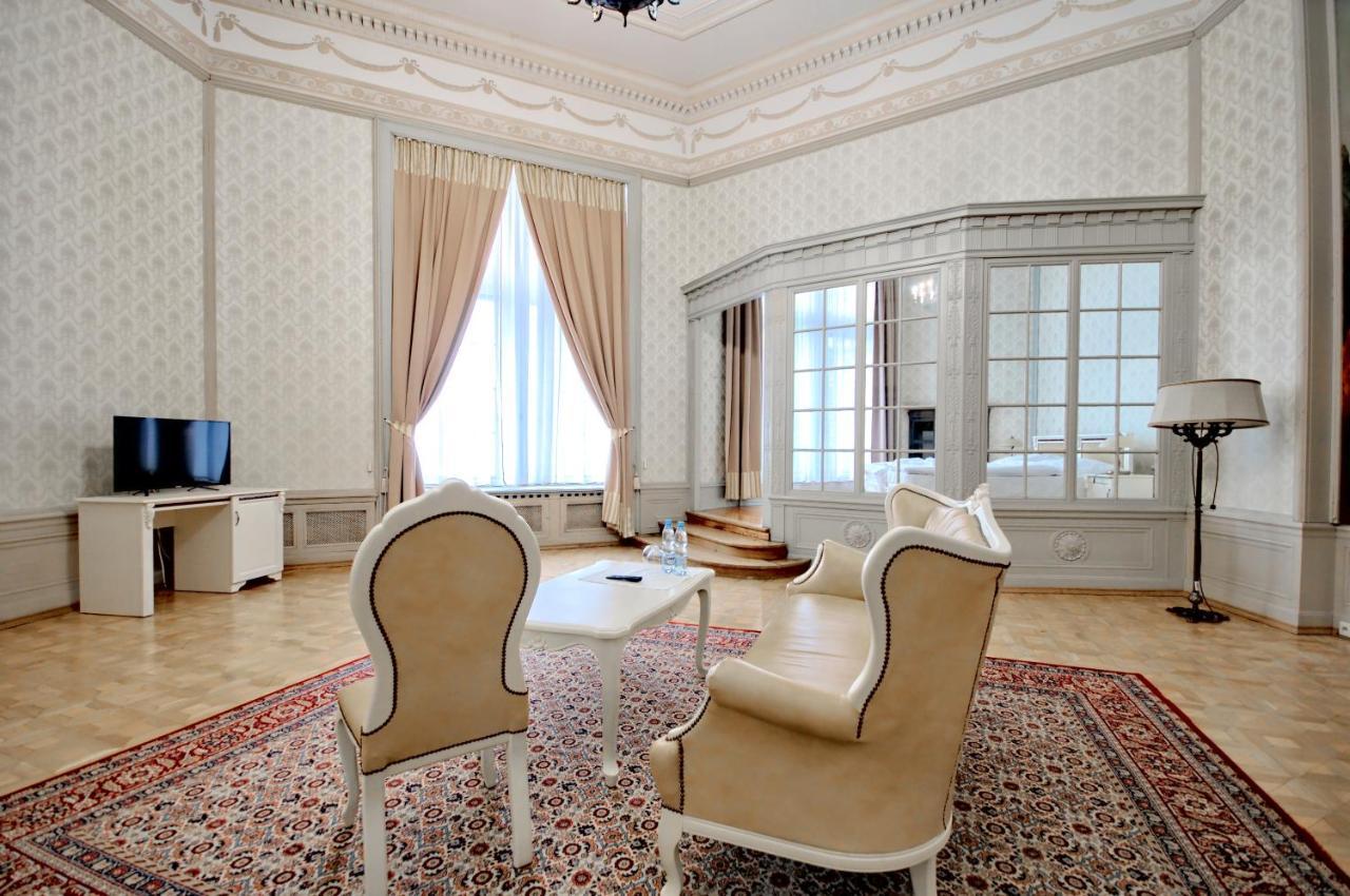 Hotel Moszna Zamek Esterno foto