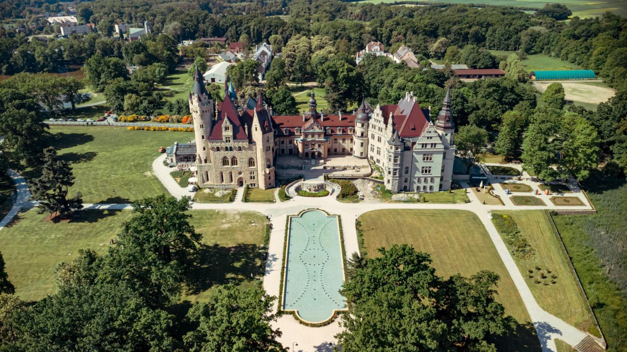 Hotel Moszna Zamek Esterno foto
