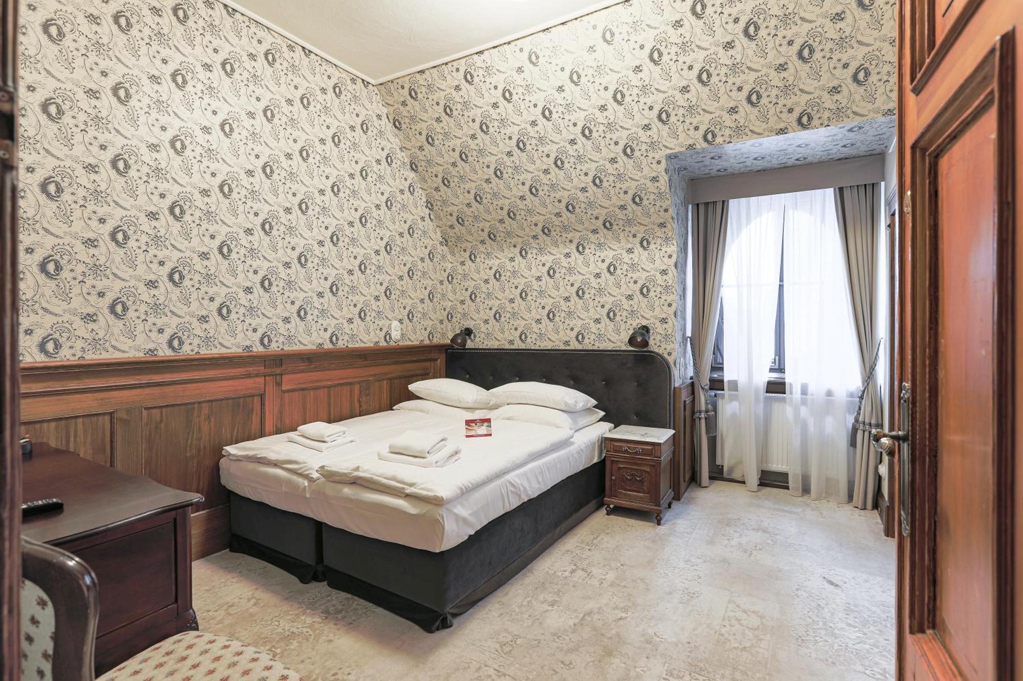Hotel Moszna Zamek Esterno foto