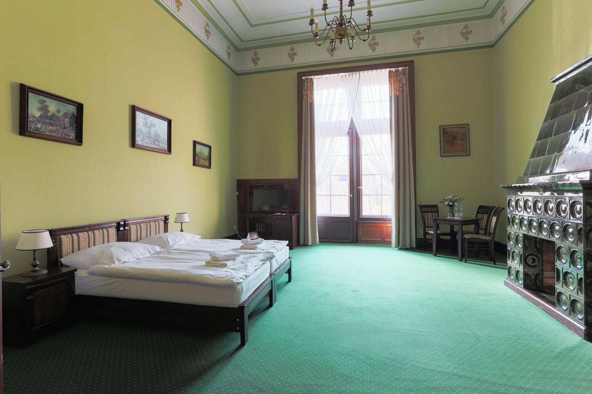 Hotel Moszna Zamek Esterno foto