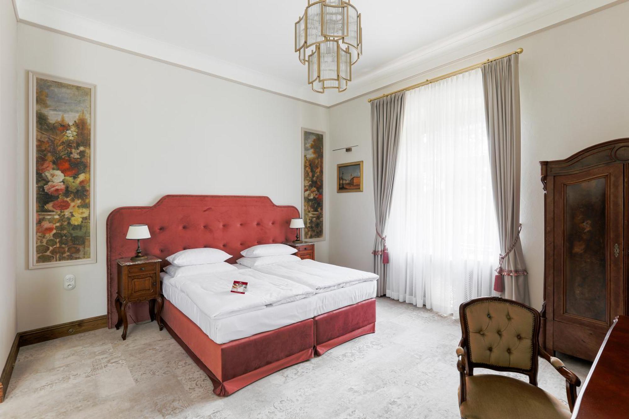 Hotel Moszna Zamek Esterno foto