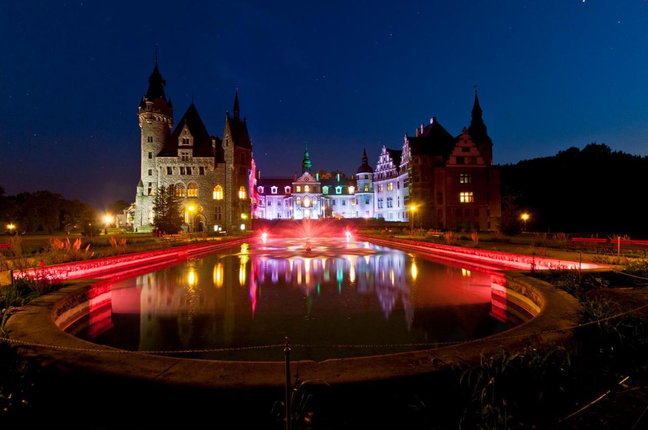 Hotel Moszna Zamek Esterno foto